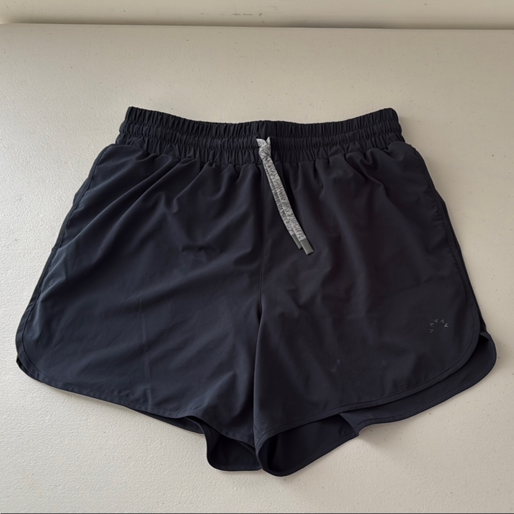 Varley Black Women's Shorts